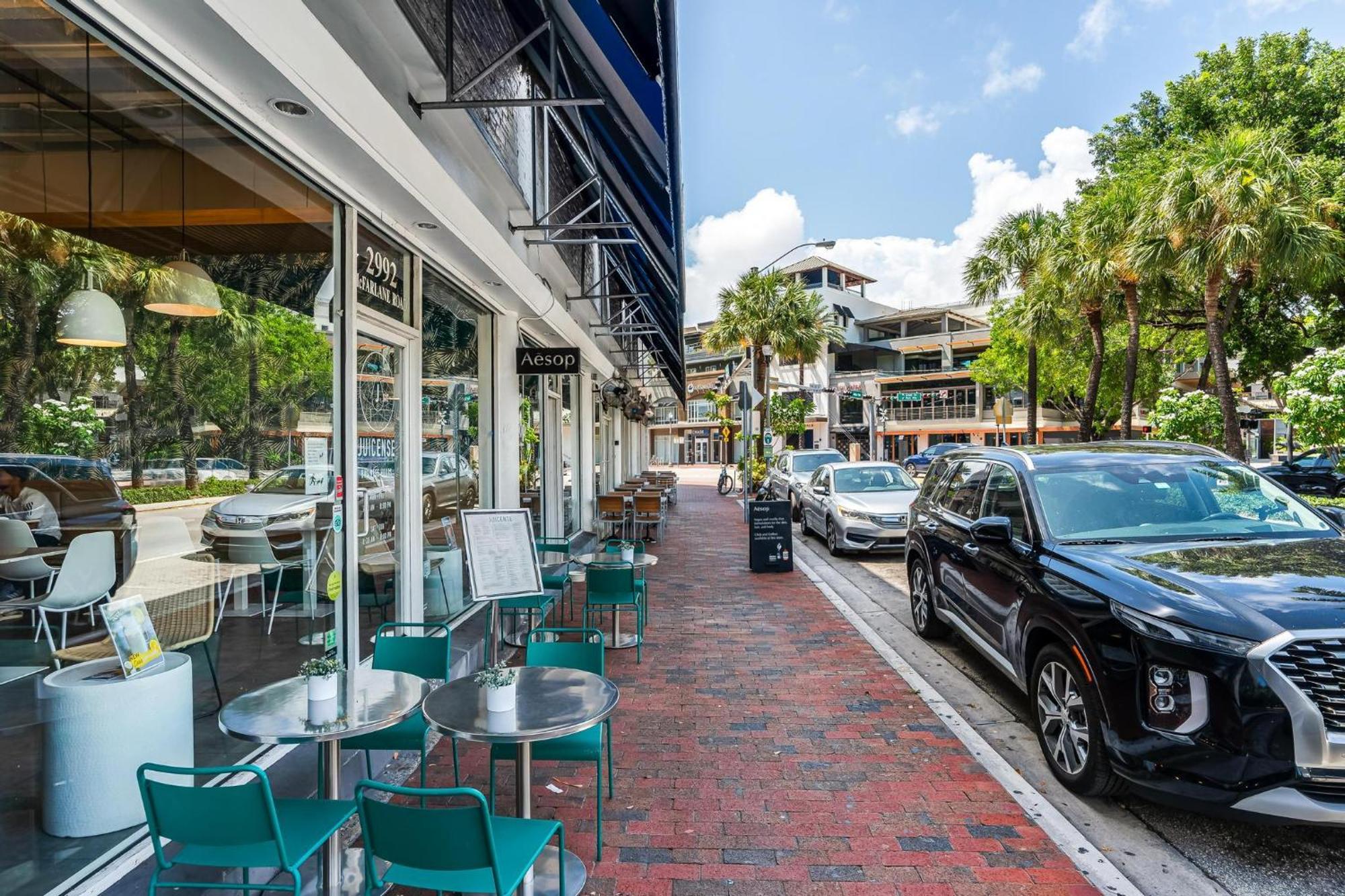 Bayview Bliss 2br 2ba In Coconut Grove Parking Included *