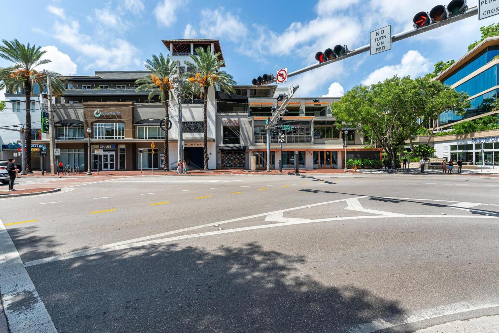 Bayview Bliss 2br 2ba In Coconut Grove Parking Included * Miami