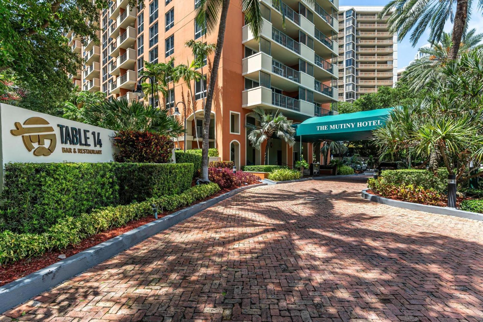 Appartamento Bayview Bliss 2br 2ba In Coconut Grove Parking Included *